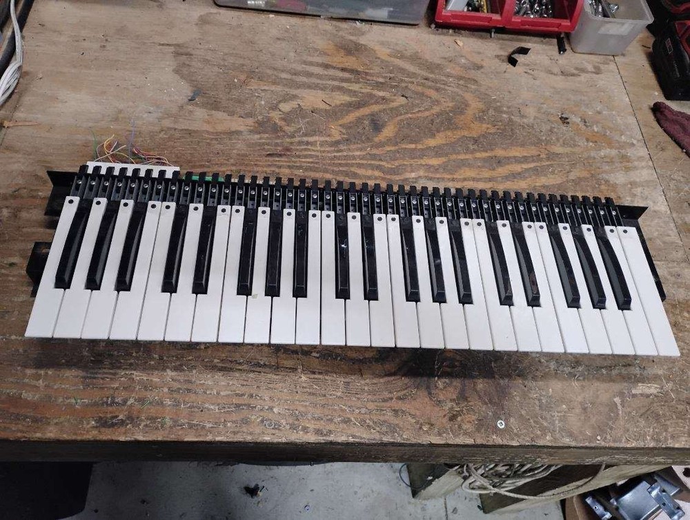 Vintage Organ Keys 44 Note 3.5 Octave Set! MAKE OFFER!