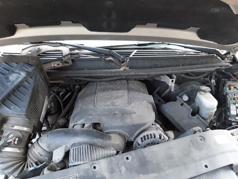 YUKON 2007 High Mounted Stop Light 541601