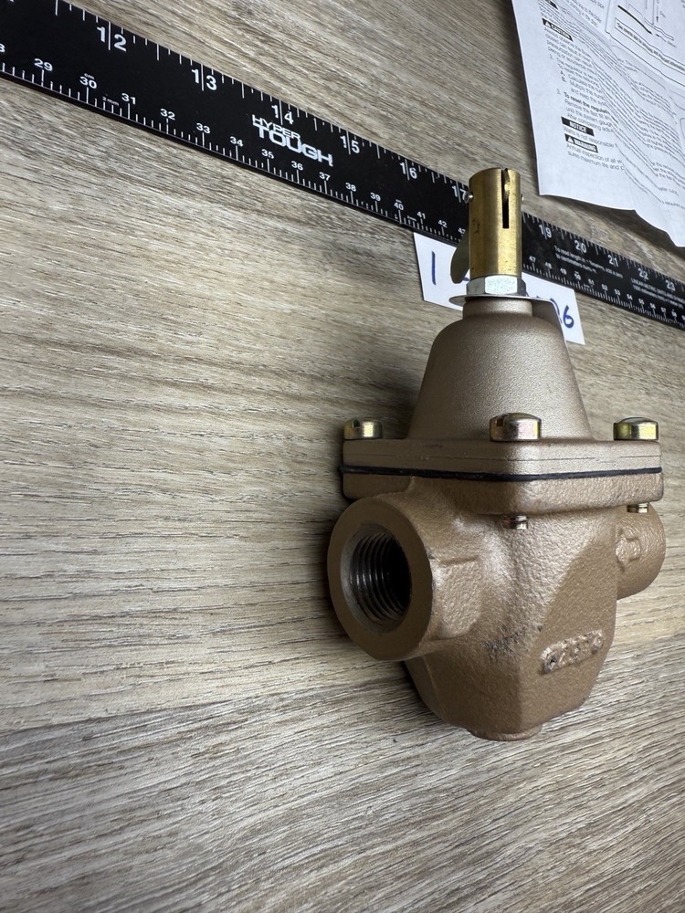 NEW IN BOX WATTS 1156F 1/2" Threaded Iron Pressure Regulator 0386425