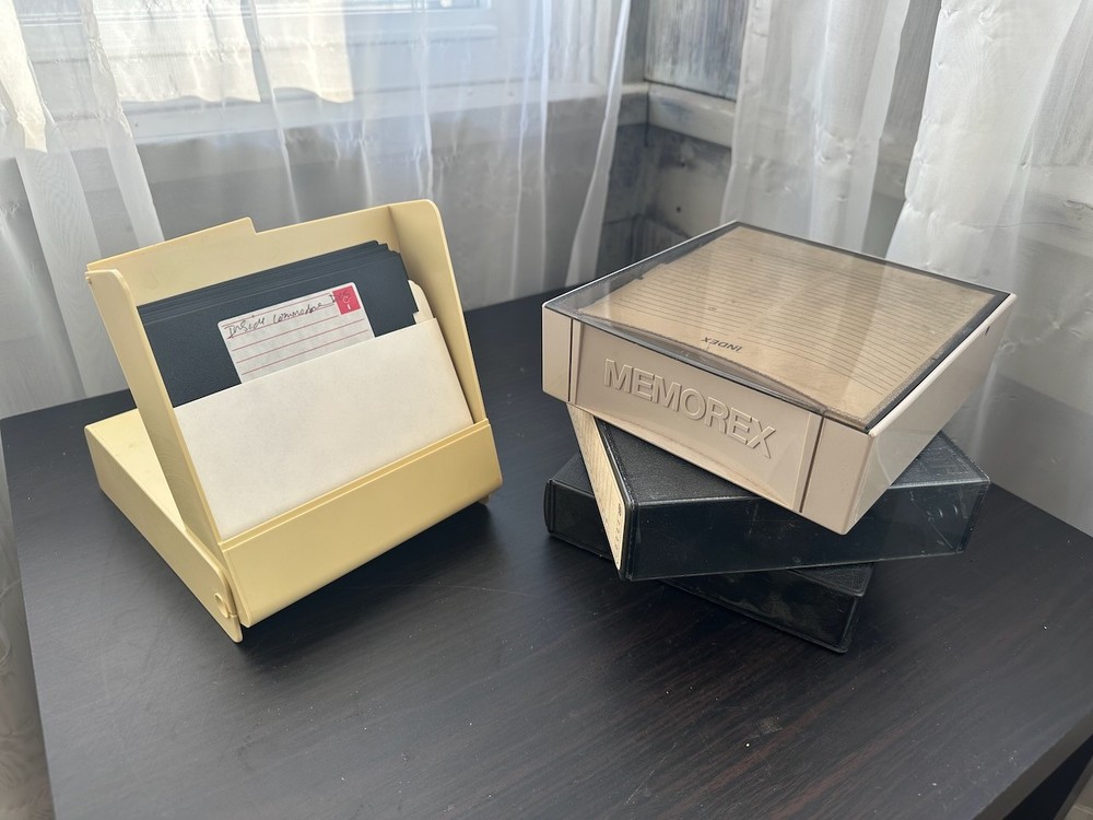 5.25" FLOPPY DISK STORAGE BOX CONTAINER ORGANIZER VINTAGE for 10 disks