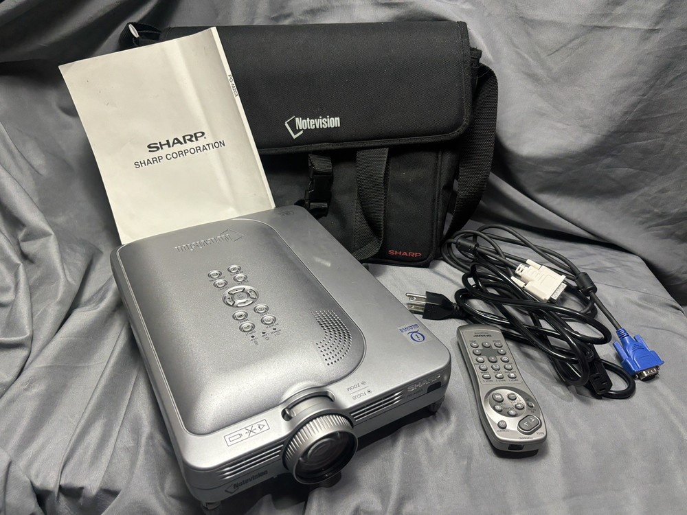 SHARP NOTEVISION PG- M20X DIGITAL VIDEO PROJECTOR W/ ACCESSORIES DLP