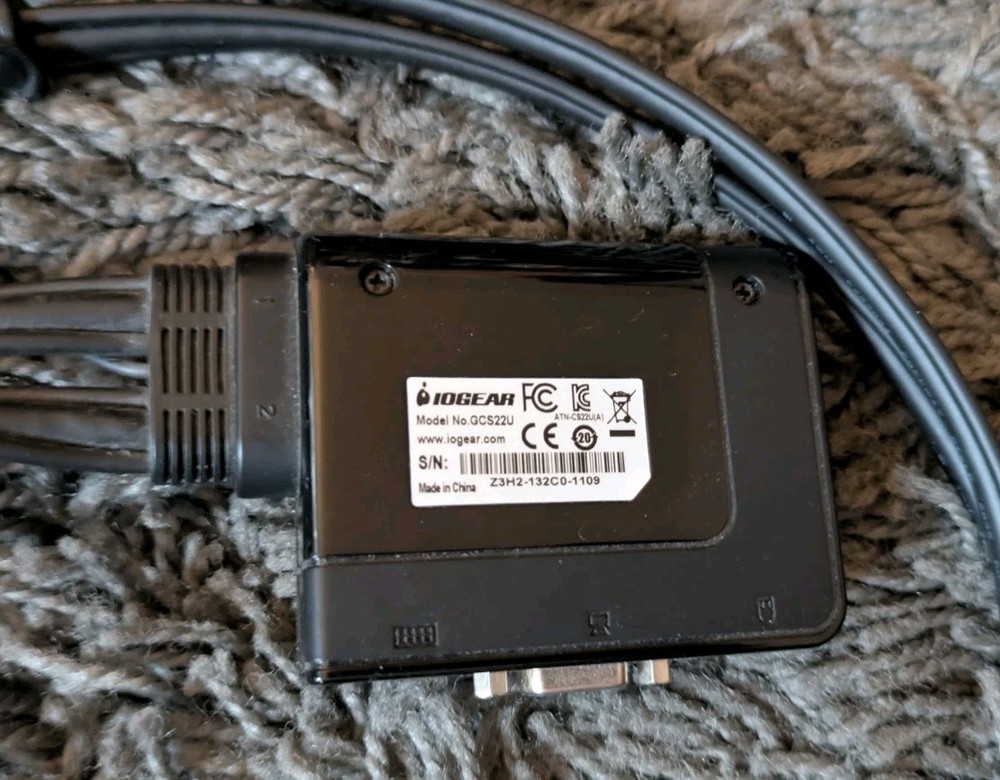 KVM Switch, IOGEAR 2-Port, USB/VGA