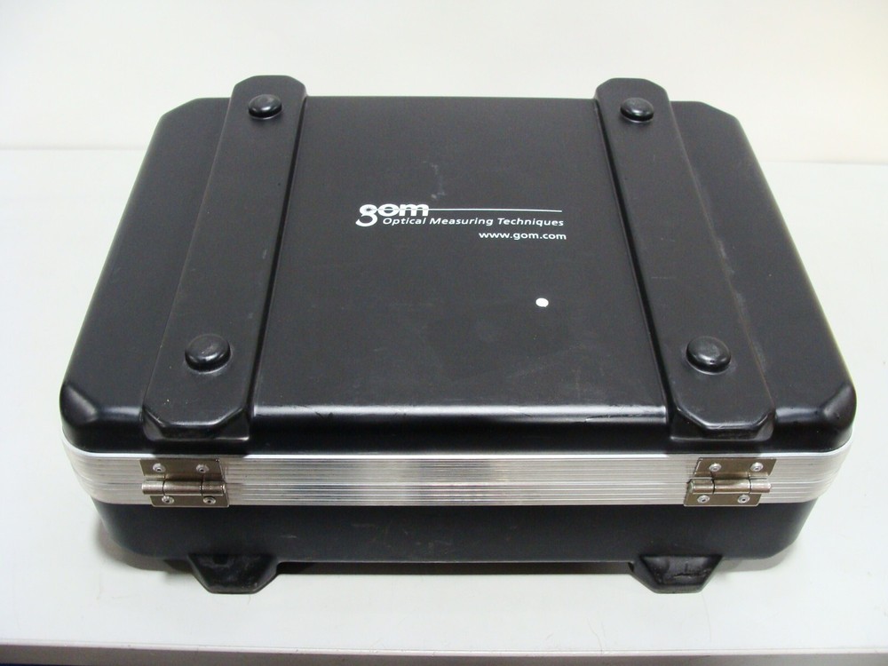 GOM Atos Core 135 Metrology 3D Scanner W/ Calibration Panel & Case - NO SOFTWARE