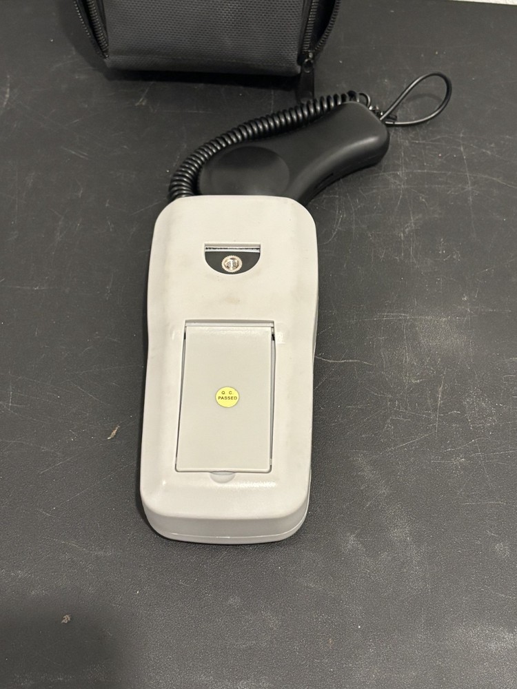 Auto Ranging Light Lux Digital Meter CEM DT-1309 With Case