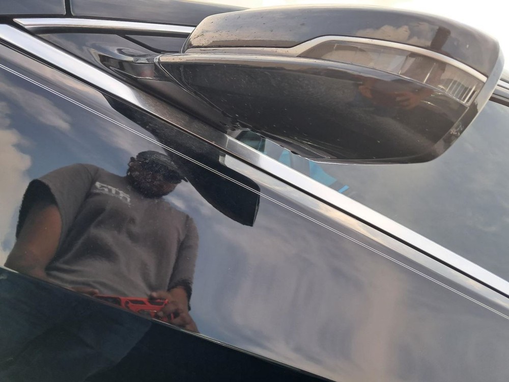 CTS 2019 Glove Box 4802630
