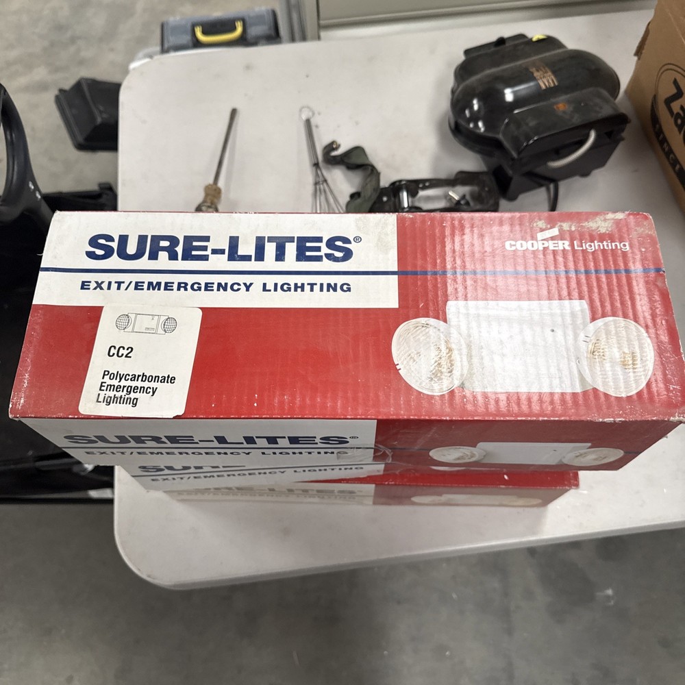 Cooper Lighting Sure-Lites CC2 Polycarbonate Exit/Emergency Lighting NEW