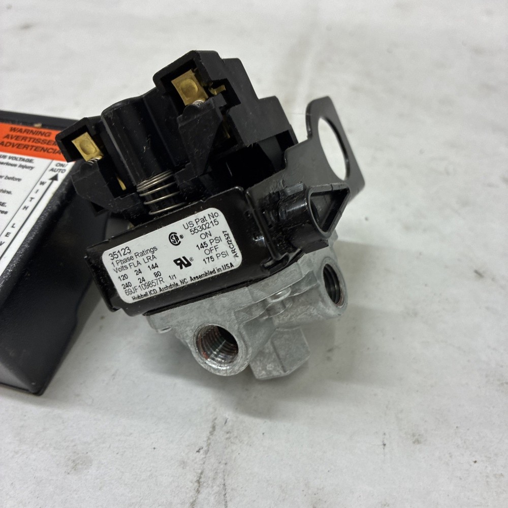 Hubbell 69JF109857R Air Compressor Pressure Switch Control Valve