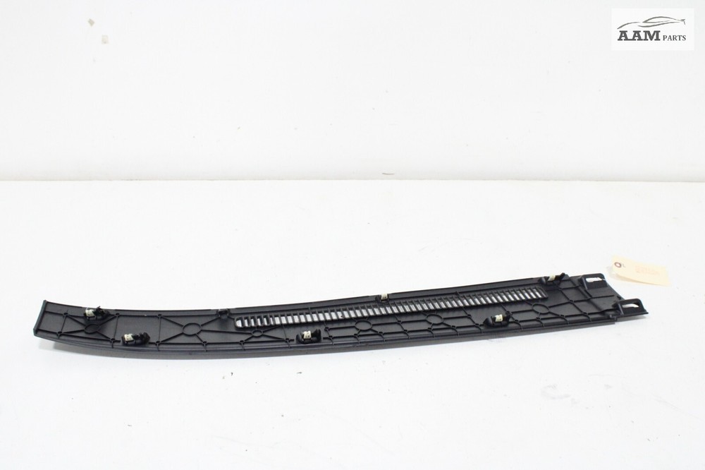 18-2024 FREIGHTLINER CASCADIA FRONT LEFT DASH DEFROST VENT GRILLE PANEL OEM