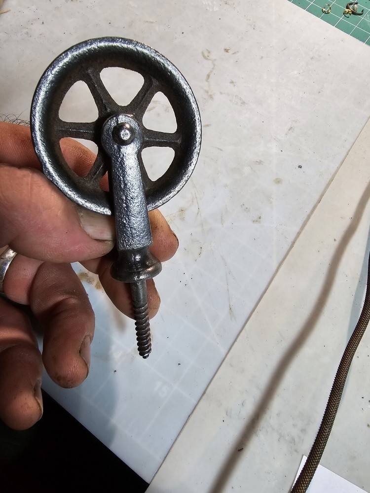Small Vintage Pulley Control Block