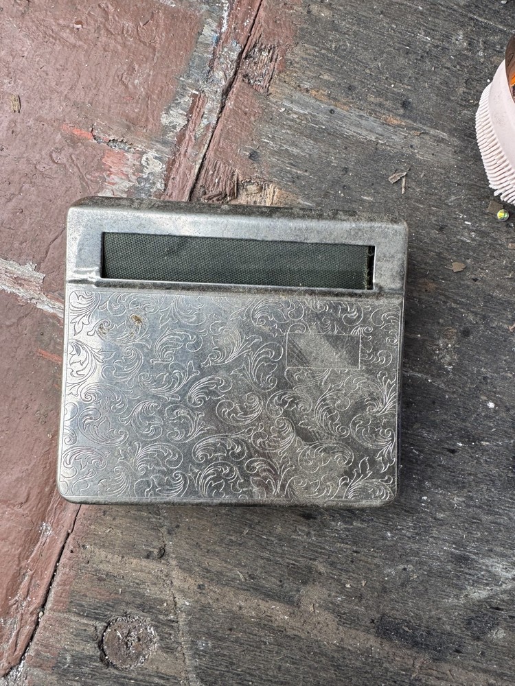 cigarette rolling machine
