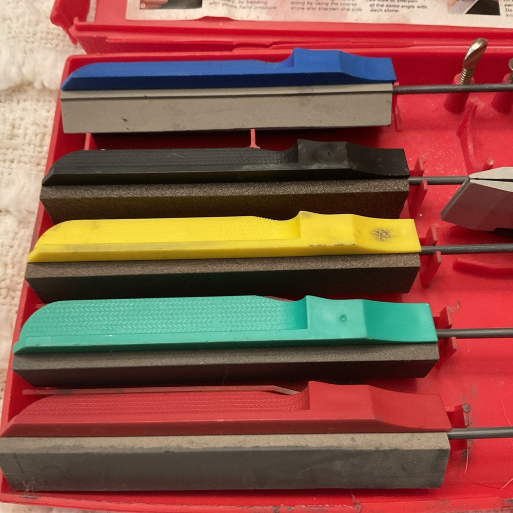 Gatco Edgemate Professional Knife Sharpening System, Red