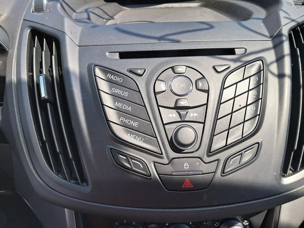 ESCAPE 2013 Glove Box 4772461