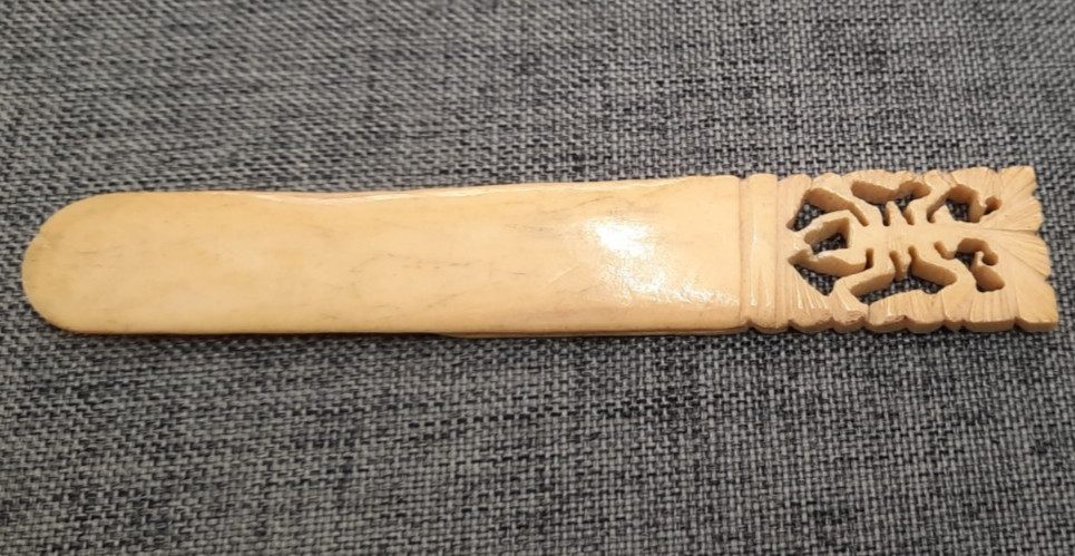 Vintage Carved Bone Bookmark Page Clip