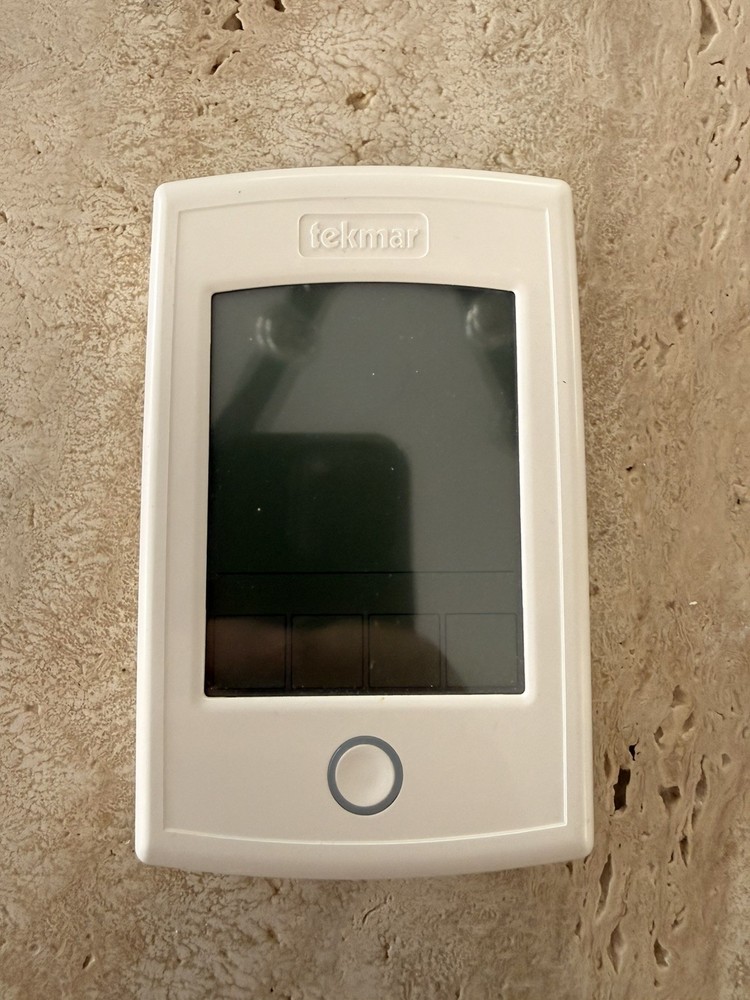 Tekmar 552 Thermostat One stage heat