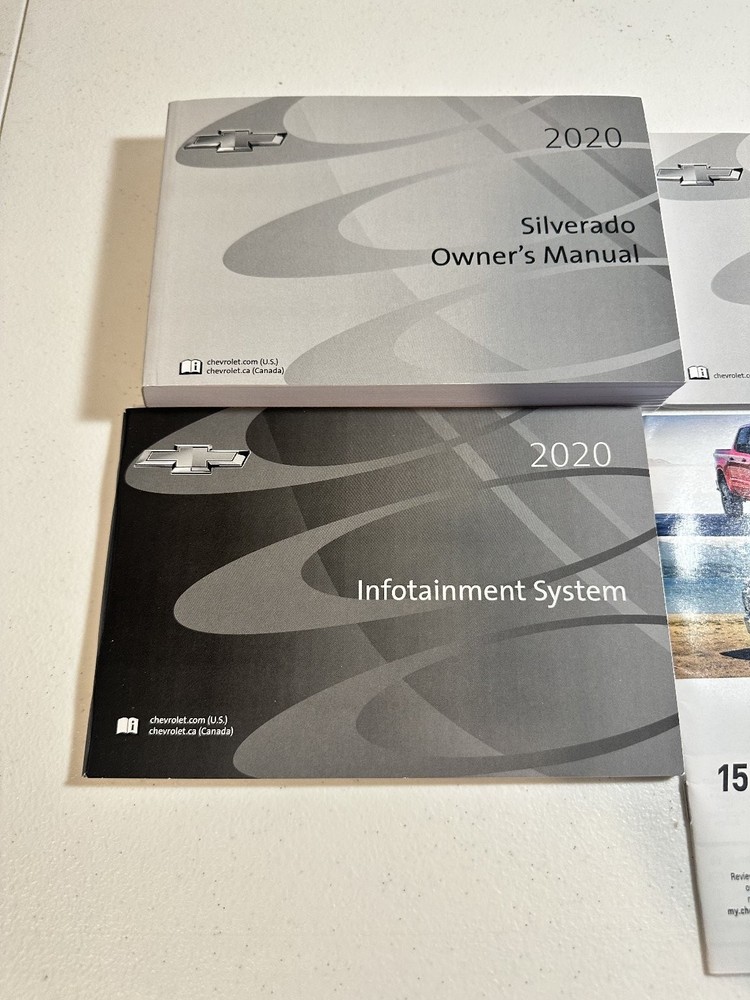 2020 Chevrolet Silverado Owners Manual Set
