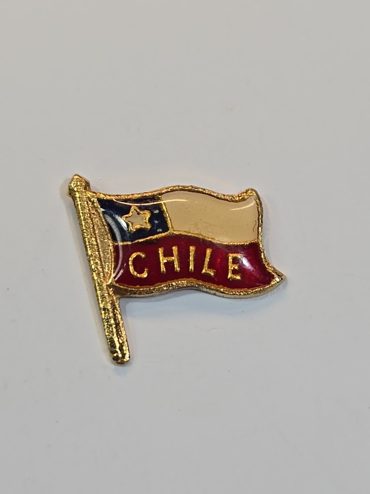 Chile Flag Souvenir Lapel Pin Small Size
