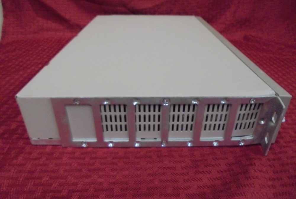 BAY NETWORKS BAYSTACK 100BASE-T HUB, NETWORK MANAGEMENT MODULE, 100-240 VAC IN