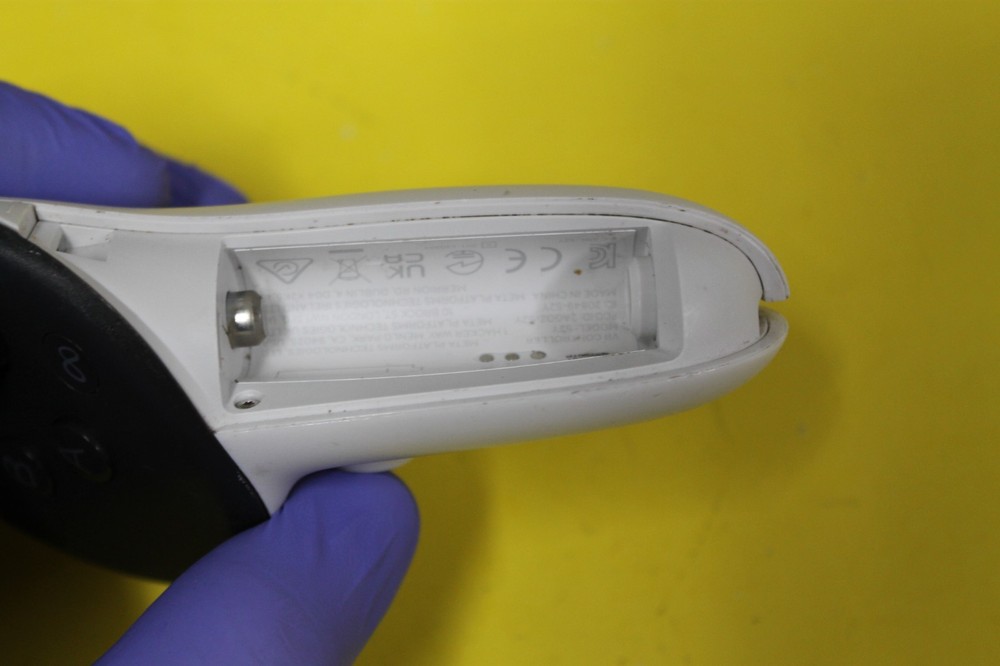 READ ~ Genuine Meta Quest 3 / 3S VR Left & Right Pair Controllers ONLY