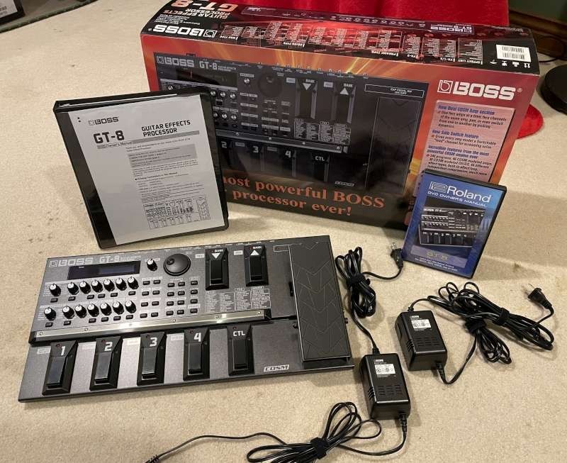 Boss GT-8 Multi-Effects Processor Pedal for Electric Guitar