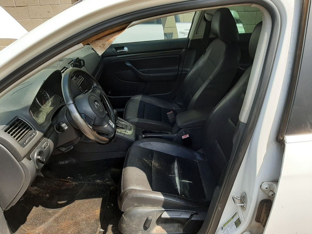 JETTA 2010 Headrest 1042989