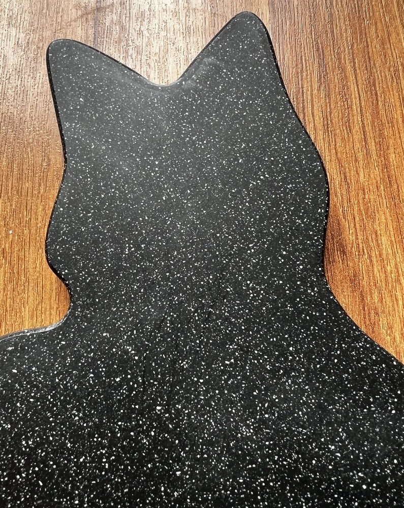 Black Cat Hot Plate Or Decoration