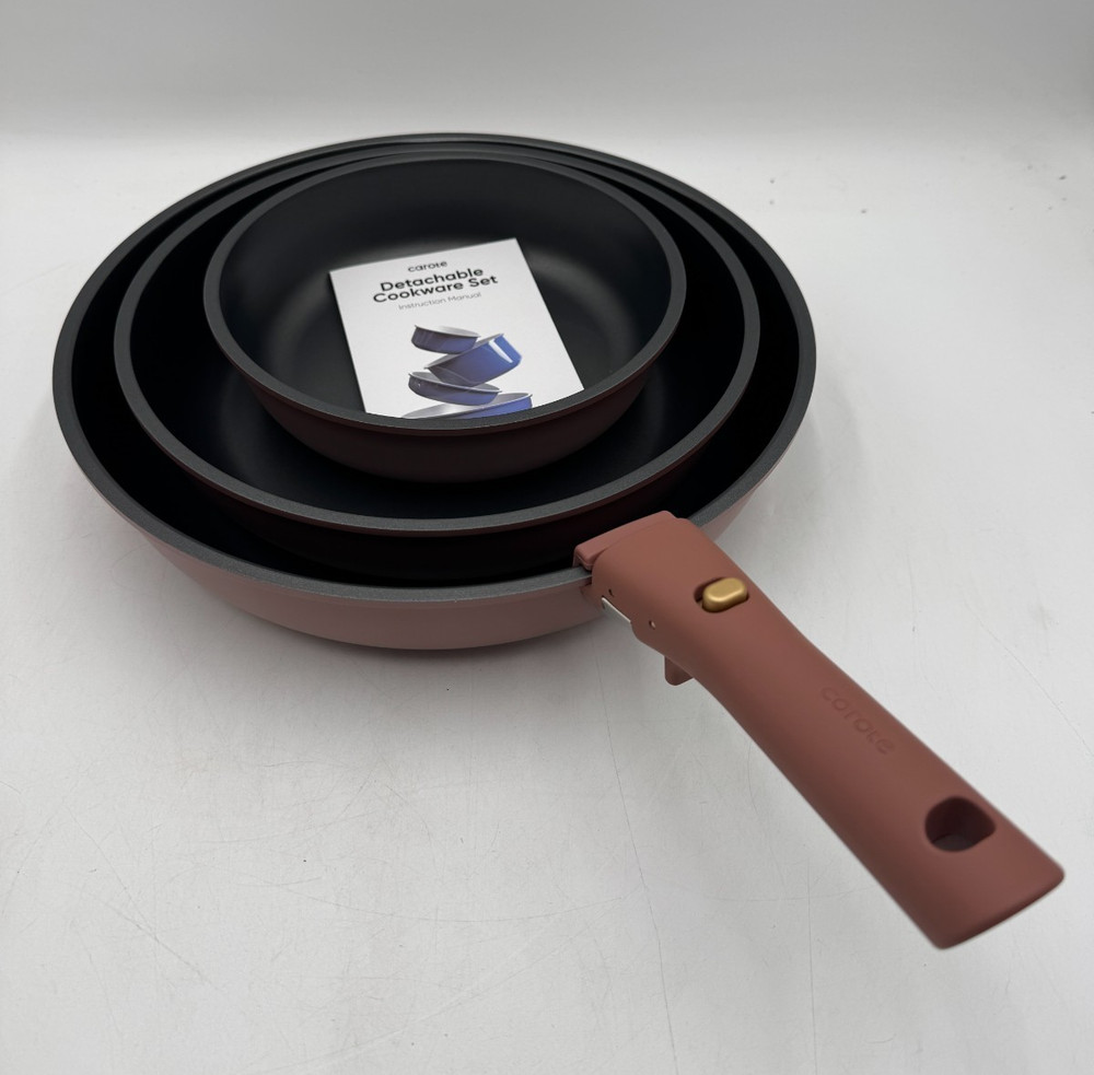 Carote 4pc Nonstick Cookware Set with Detachable Handle, Red  - NOB