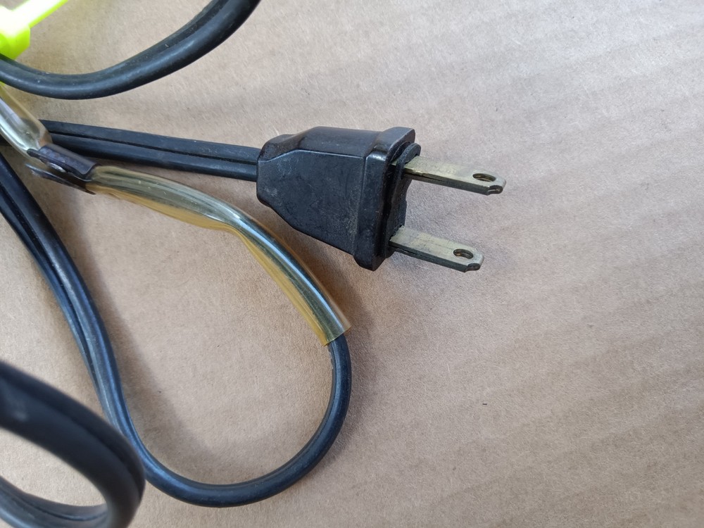 Sewing Machine -Light ,Switch and Plug. (not sure of model)