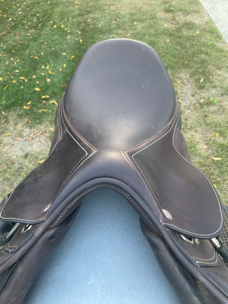 18 in Dover special eq saddle