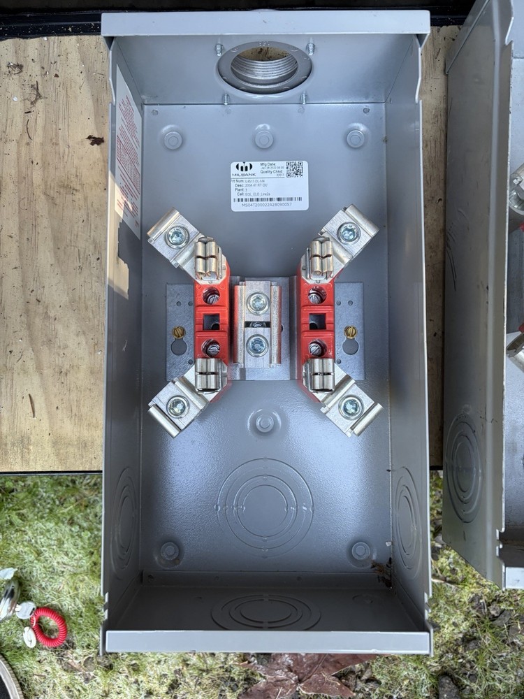 OVERHEAD METER SOCKET U4517-DL-M4 MILBANK .