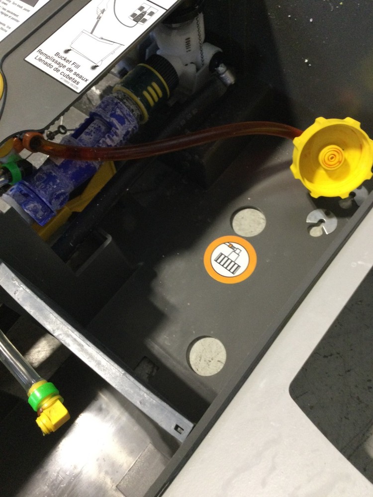 Johnson Diversey J-Fill Quattro Dispensing System