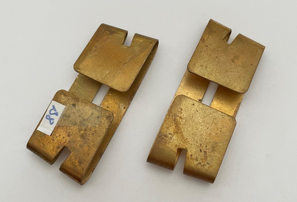 Metallic Shoulder Grades. lieutenant. B8 (L52)