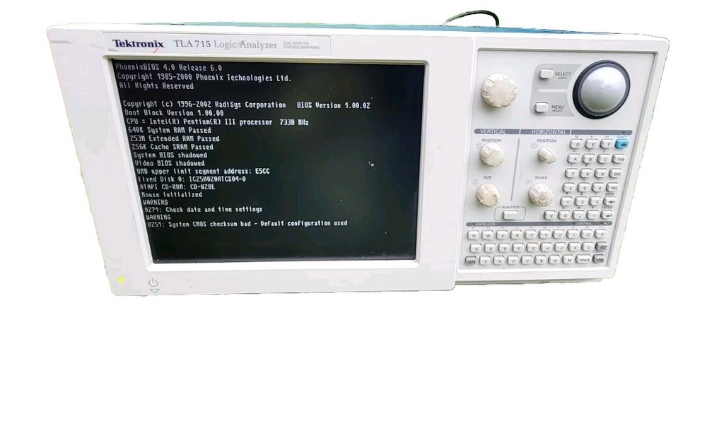 Tektronix TLA715 Logic Analyzer