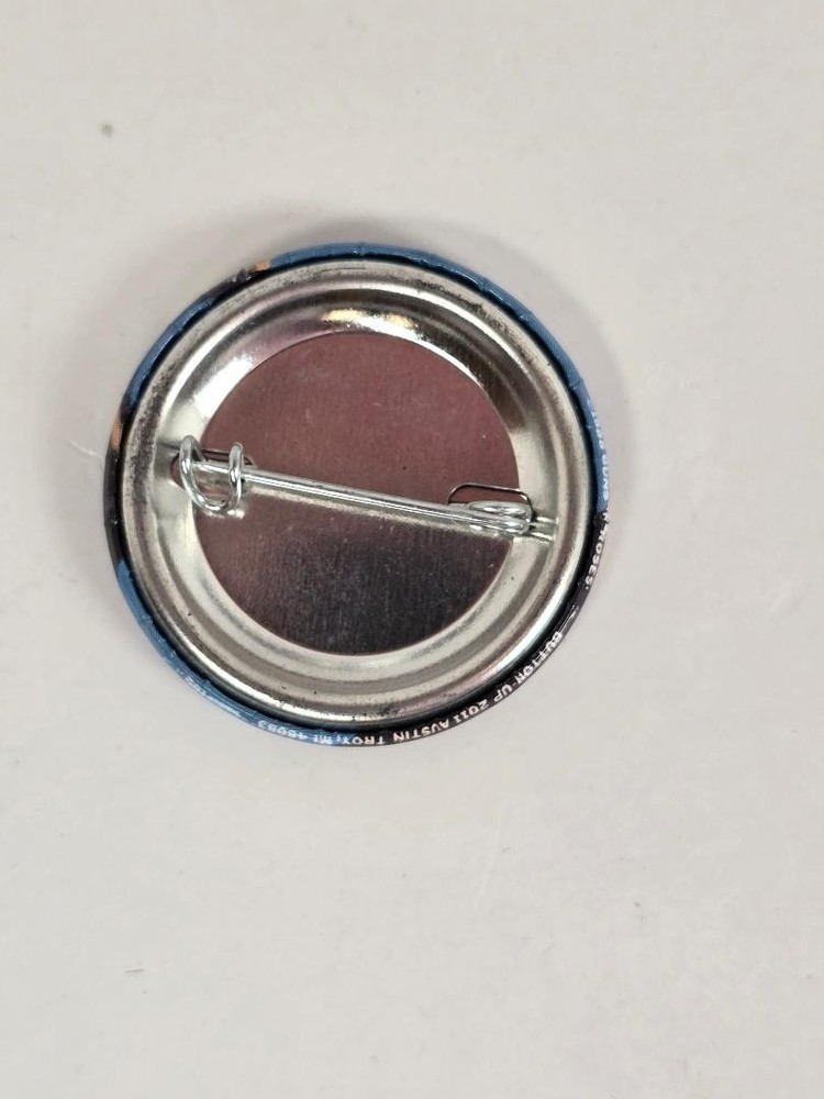 Guns N' Roses - Vintage Pinback Button by Button Up - Excellent Condition.