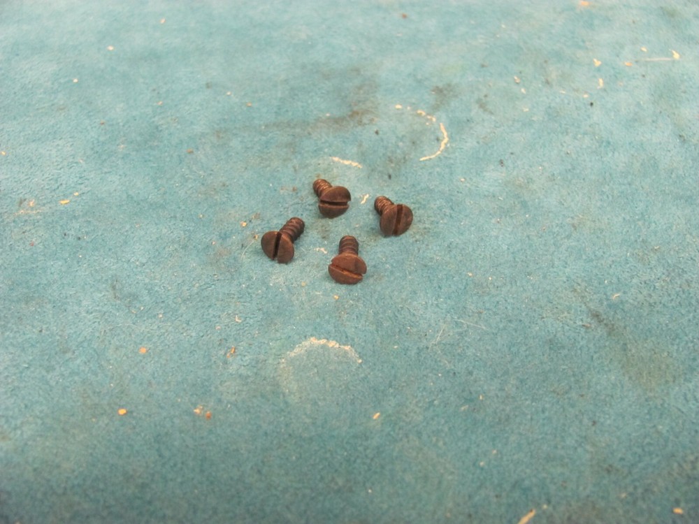 Daisy 93, 693 - Grip Screws (4) Used