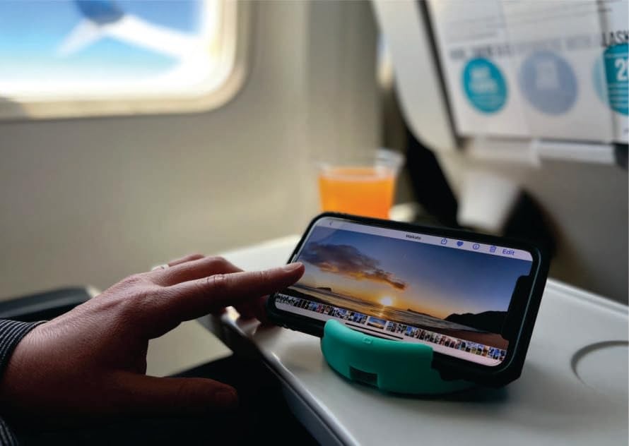 GoDonut Original – Smartphone and Tablet Stand – Compatible Medium, Black