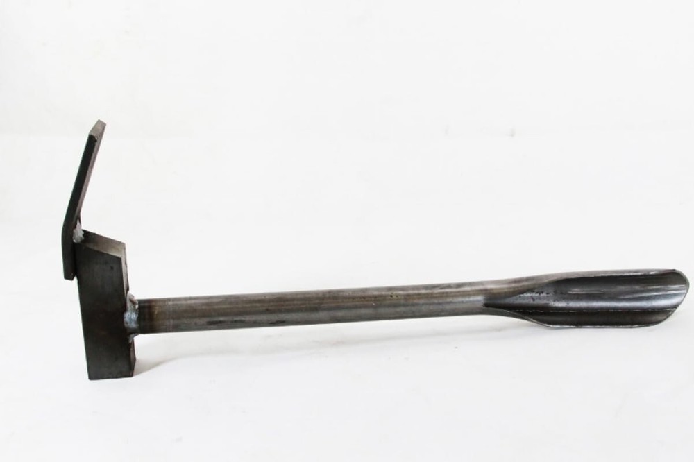 Genuine Ground Hog 3 in 1 Digging Tool Hammer Trowel Hoe Trapping Tool