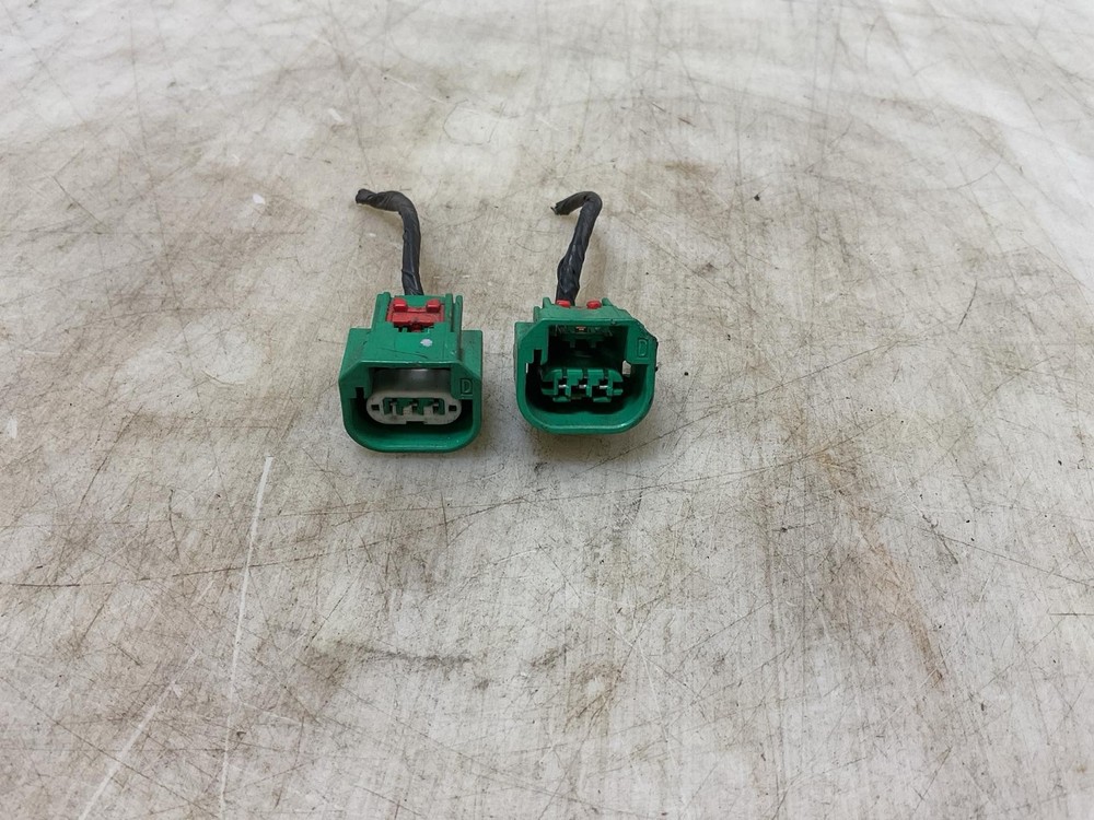 Jeep JK Wrangler OEM Front Headlight Plugs with Wiring Pigtail 2007-2017 059602