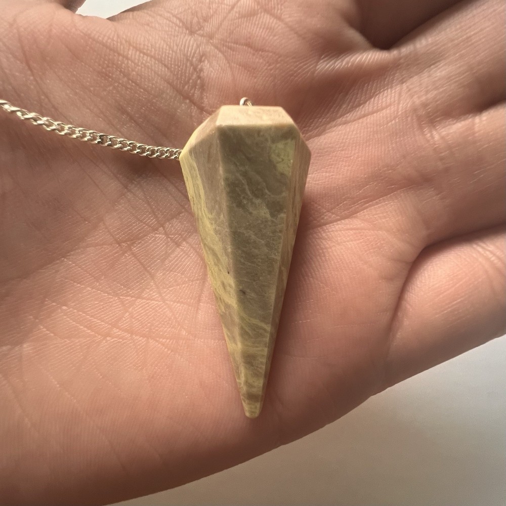 Crystal Gift Serpentine Pendulum