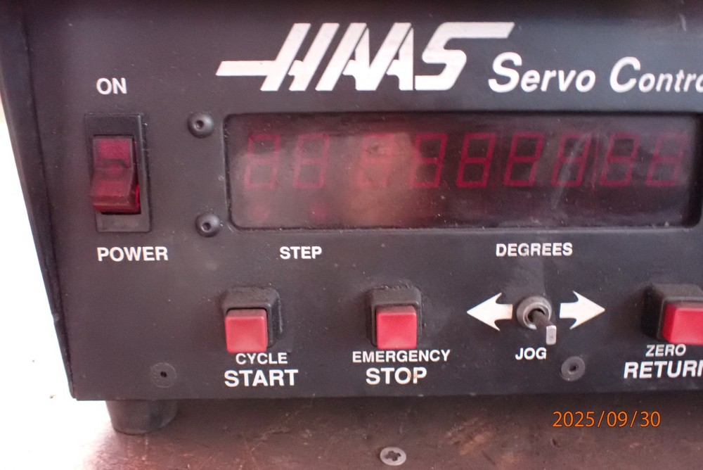 OLDER HAAS SERVO CONTROL POWERS UP FOR PARTS NEEDS WORK