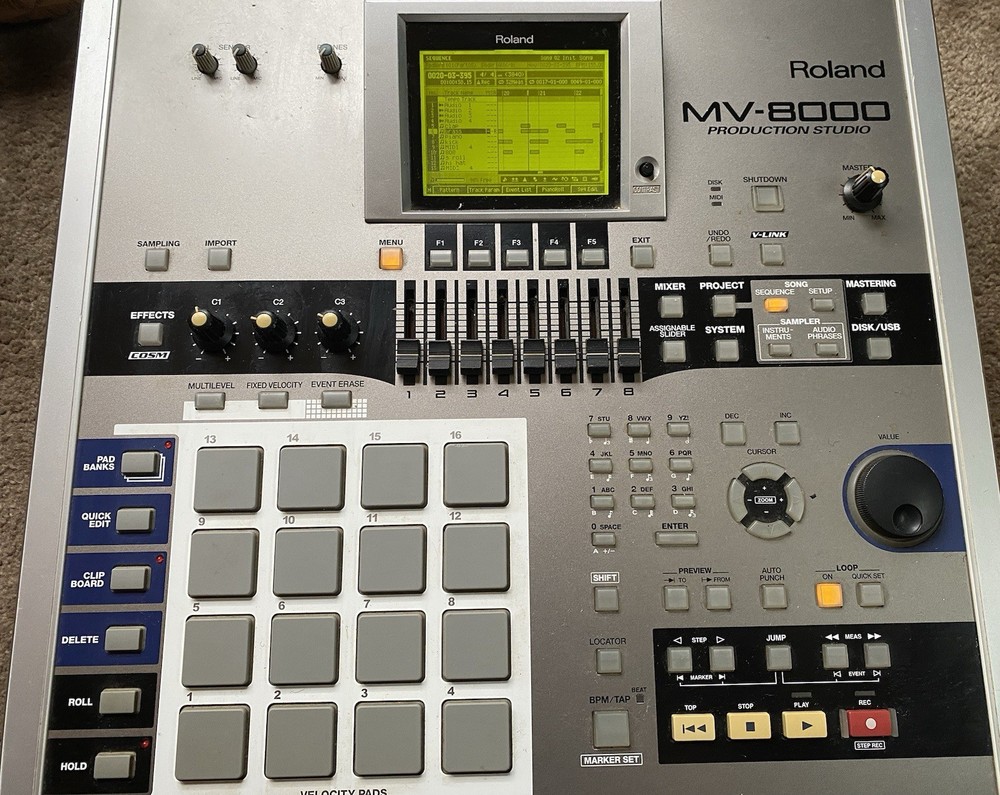 Roland MV-8000 Sampler & Sequencer w/ VGA card