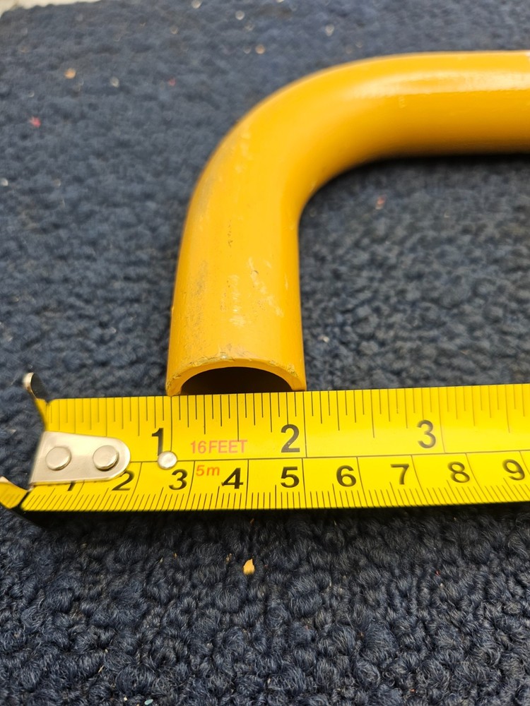 CAT 8G-2019: Machine Frame Grab Handle