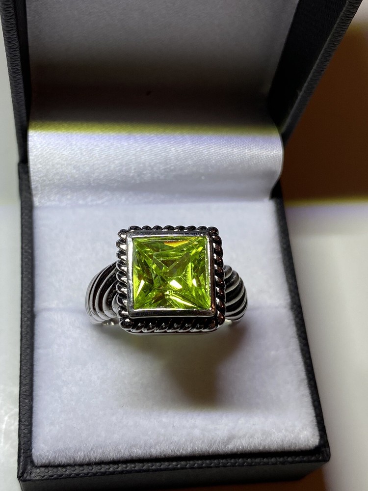 Vintage Green Crystal Silver Tone Albion Ring