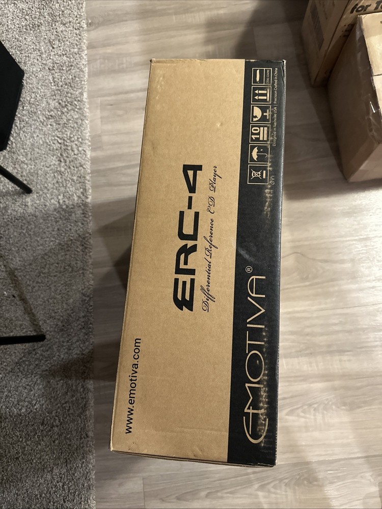 Emotiva ERC-4 Differential Reference  CD Player 1-CD Capacity CD Format