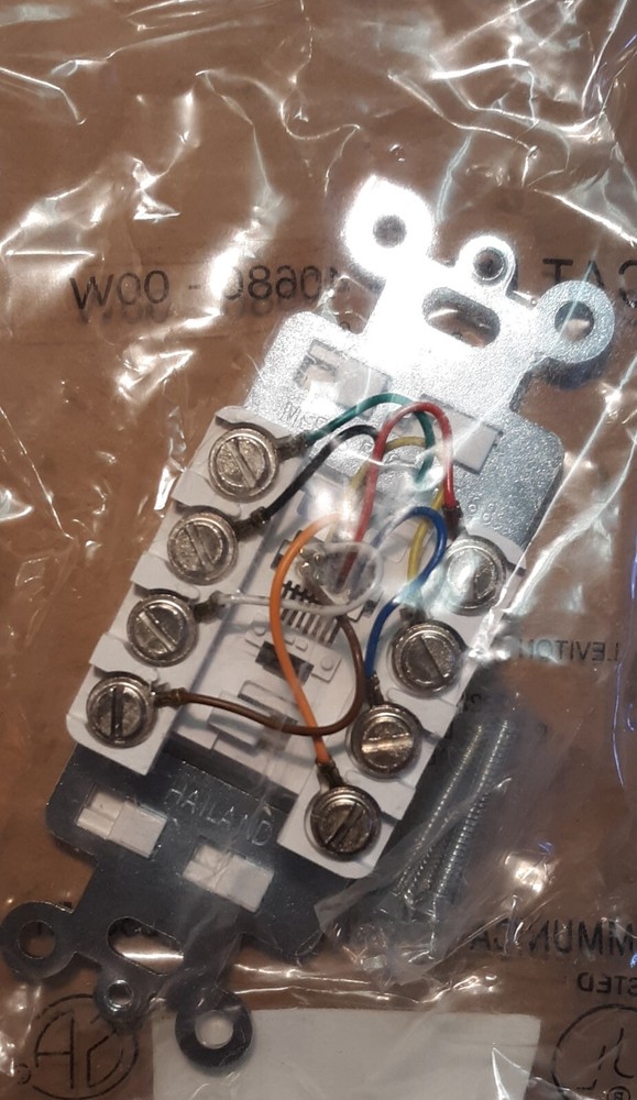 LEVITON 40680-00W Decora Phone Jack