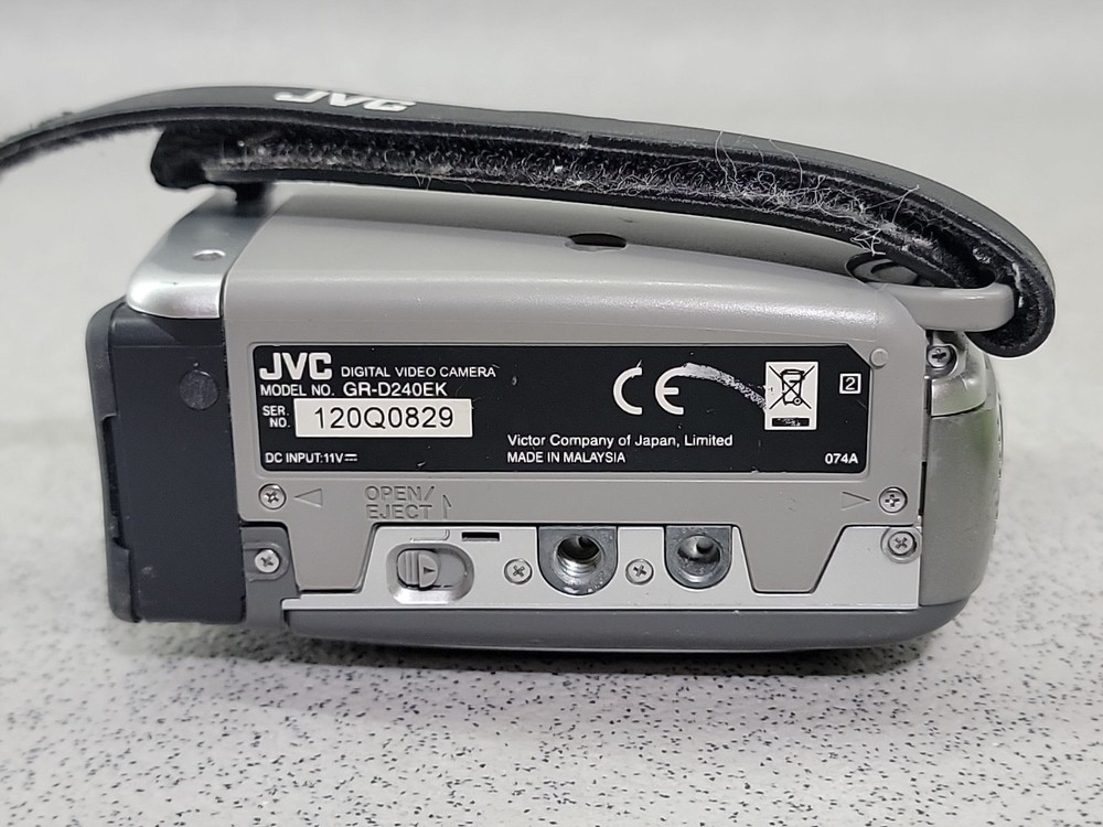 JVC GR-D240EK MiniDV Camcorder Untested Camera Only