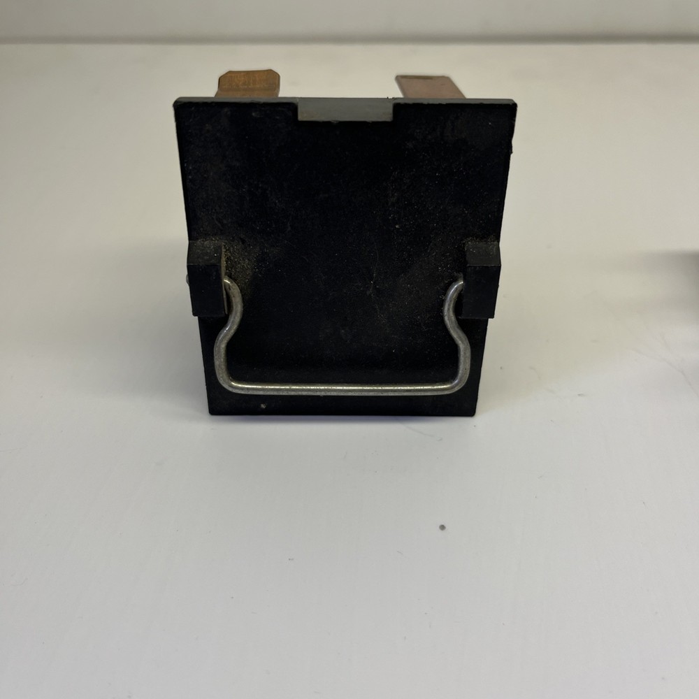 Unknown fuse holder pull out Lot Of 2