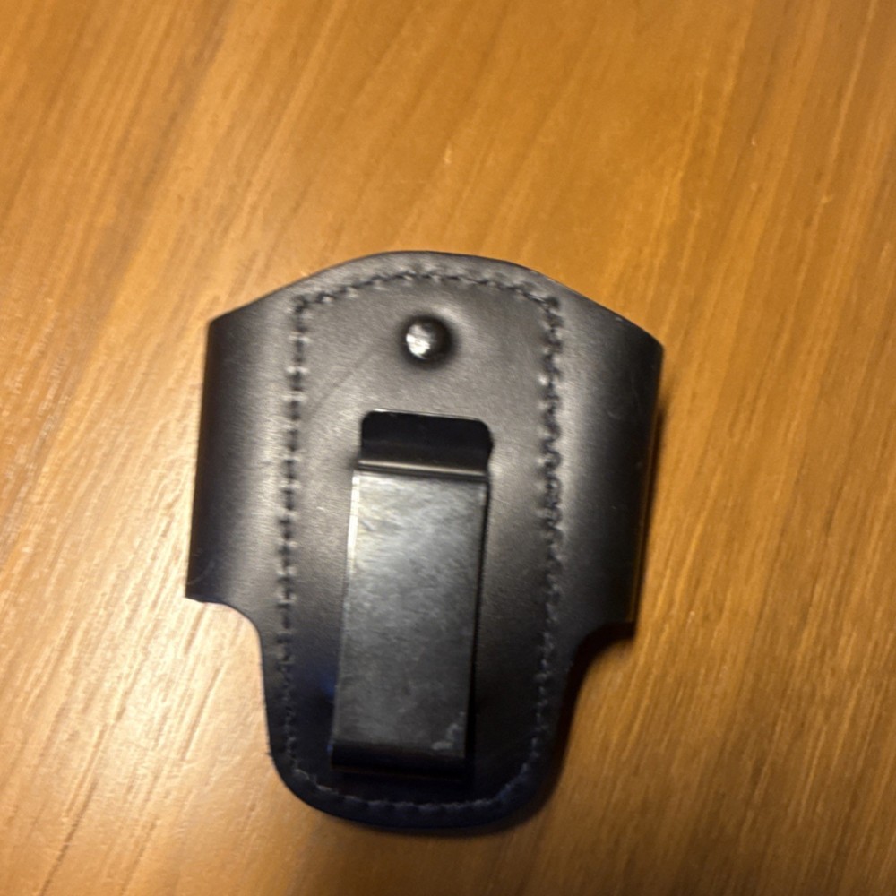 Leather black clip for stethoscope belt