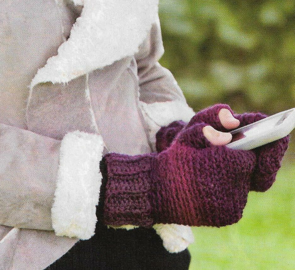 TEXTING MITTENS WOMEN'S CROCHET PATTERN INSTRUCTIONS