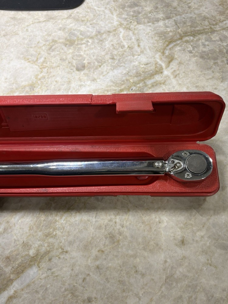 MAC TOOLS MAC TOOLS TWV250 50-250 FT/LB TORQUE WRENCH WITH CASE