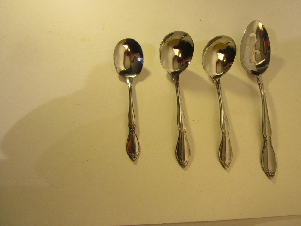 Oneida Chatelaine Community Set of 4 serving PIECES Stainless Flatware  #T33